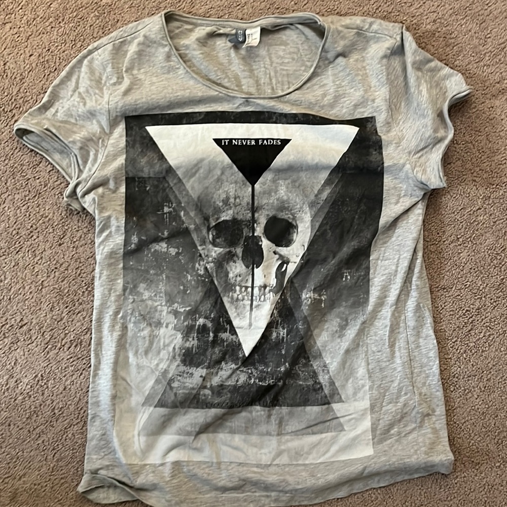 Mens tee shirt